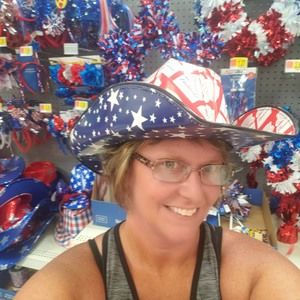 Meet your Posher, Lori